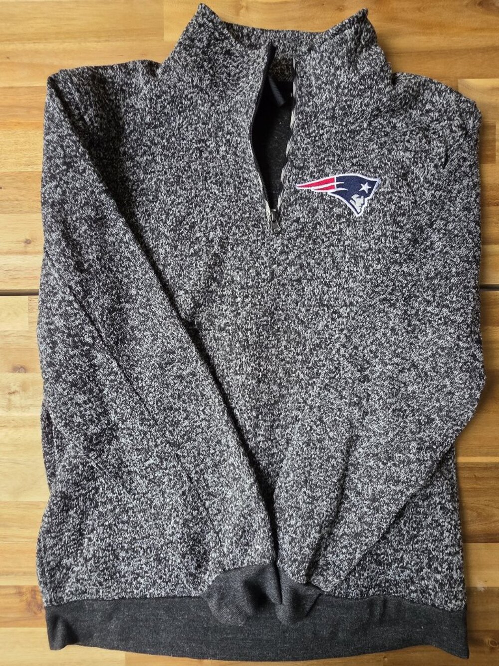 Men's New England Patriots Quarter-Zip Sweater / Fleece Pullover